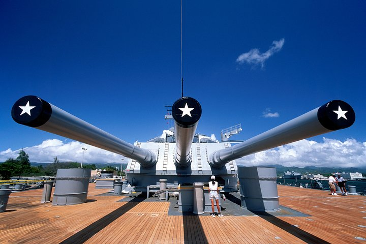 World War II Pearl Harbor Heroes Adventure Tour